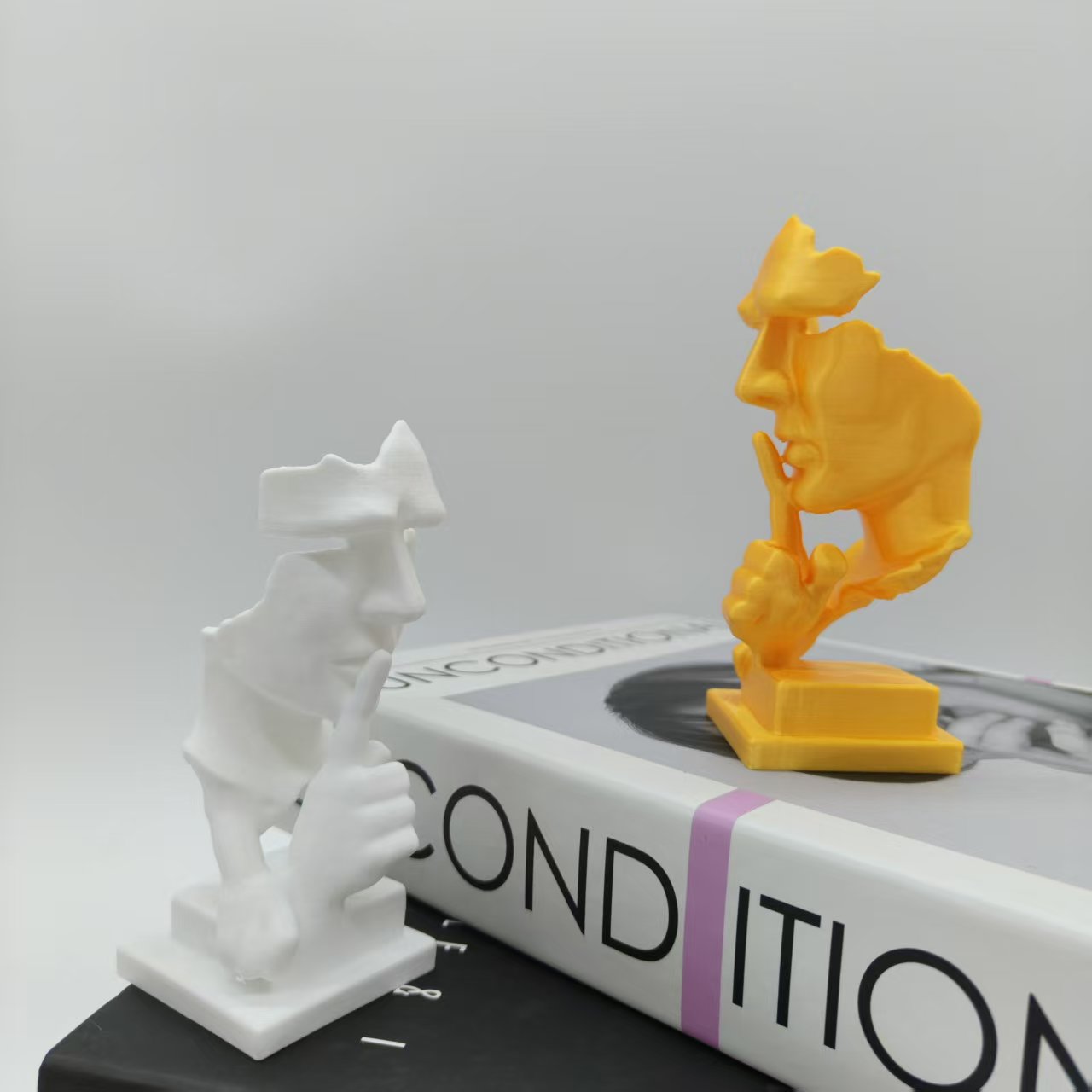 Estatua del pensador, estatua  - Office High Tech reseña y precio